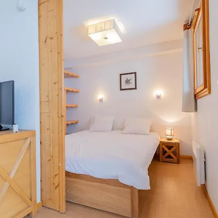 Madame Le Parc Des Airelles Apartmanhotel 3*
