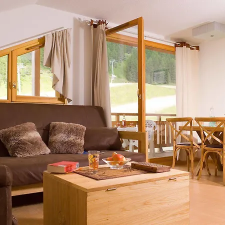 Madame Le Parc Des Airelles Apartmanhotel Les Orres